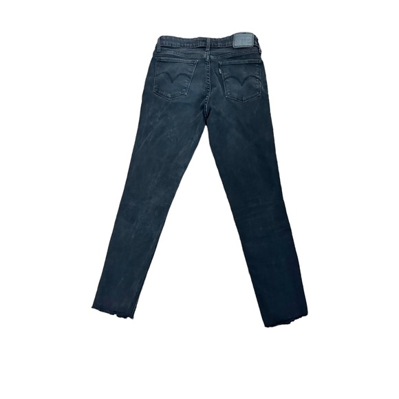 Levi’s 711 frayed hem aged jeans in a faded black 27x28 - Picture 4 of 7